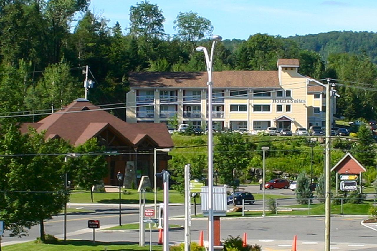 Hotel And Suites Les Laurentides Saint-Sauveur-des-Monts Buitenkant foto